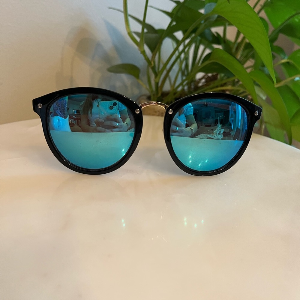 Blue mirrored sunglasses
